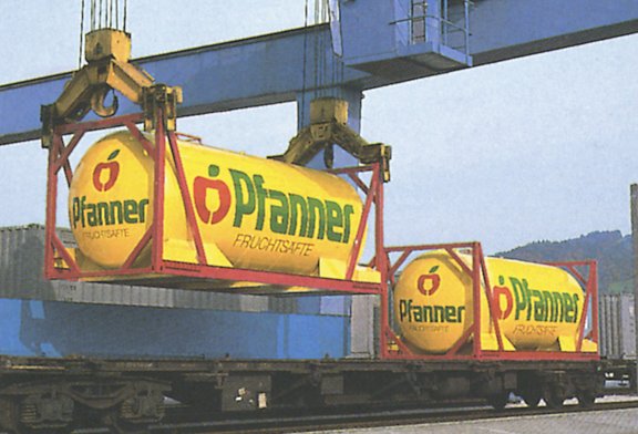 pfanner-getraenke-transport-tanks-international-export-konzentrate.jpg